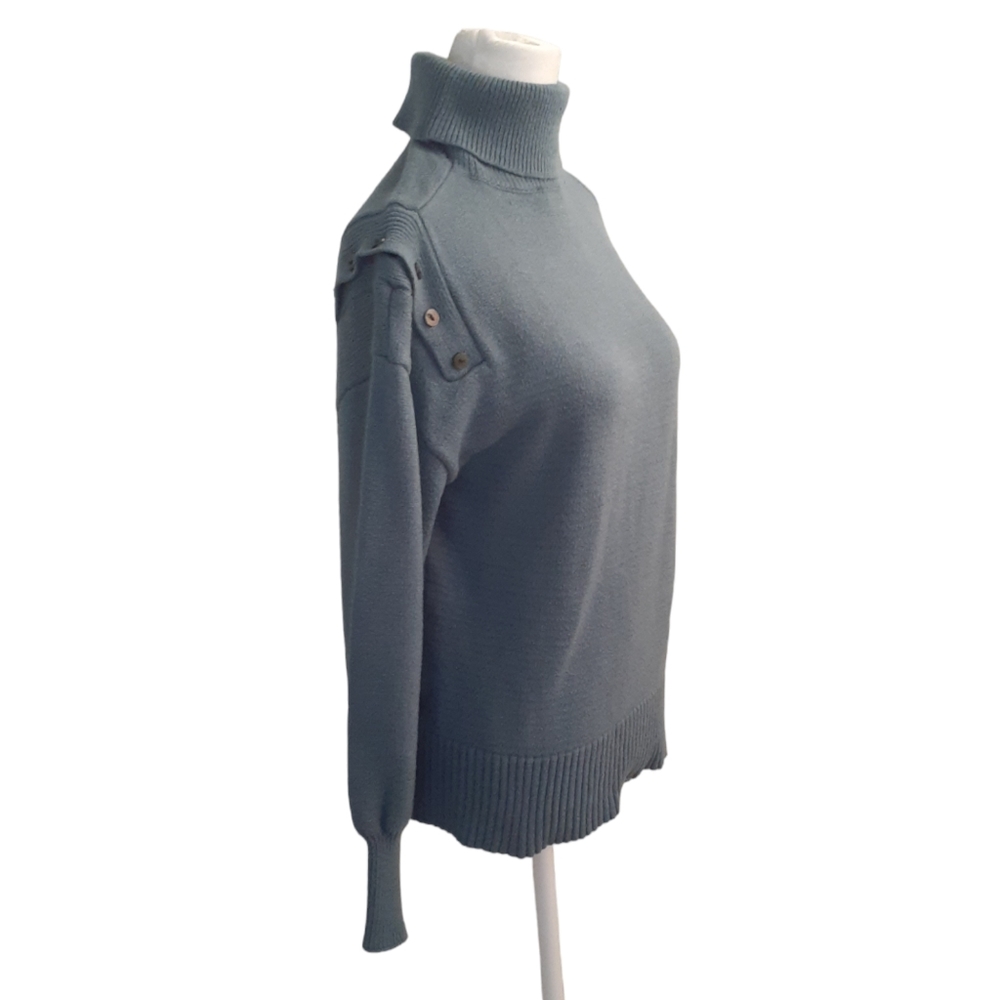 Kirundo sweater. Long sleeve turtleneck. Blueish green color. Nice Size M
